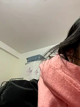 Snapshot of Hong8999 chatting on 12/01/25, 09:36 Hong8999 online show from 12/01/25, 09:36