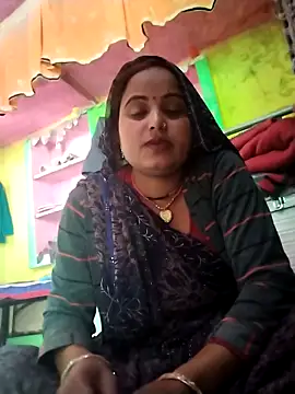 Snapshot of Pooja_hote chatting on 11/29/25, 03:20 Pooja hote online show from 11/29/25, 03:20