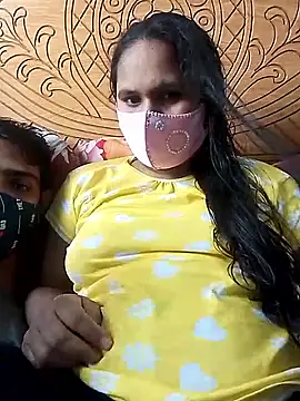 Snapshot of Js_creator chatting on 03/04/26, 10:21 Js creator online show from 03/04/26, 10:21