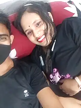 Snapshot of Js_creator chatting on 04/14/26, 10:32 Js creator online show from 04/14/26, 10:32