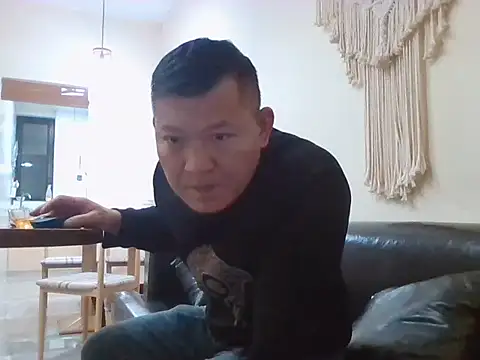 klasdjhasid online show from 12/03/25, 10:02