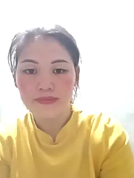 lynae-0 online show from 12/01/25, 05:23