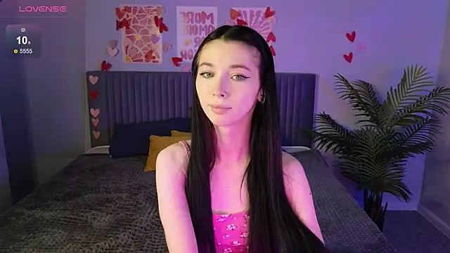 Snapshot of miiss_jessica chatting on 04/12/26, 01:10 miiss jessica online show from 04/12/26, 01:10