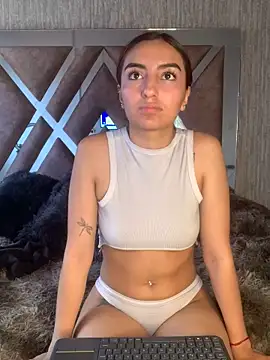 ZoeJohnson Pink online show from 12/13/25, 08:04