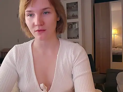 Snapshot of CatchVi chatting on 04/07/26, 06:30 CatchVi online show from 04/07/26, 06:30