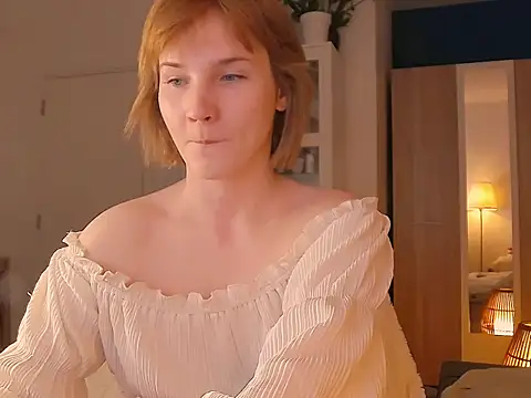 Snapshot of CatchVi chatting on 04/10/26, 04:50 CatchVi online show from 04/10/26, 04:50