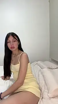 heyitsmia online show from 11/26/25, 12:55