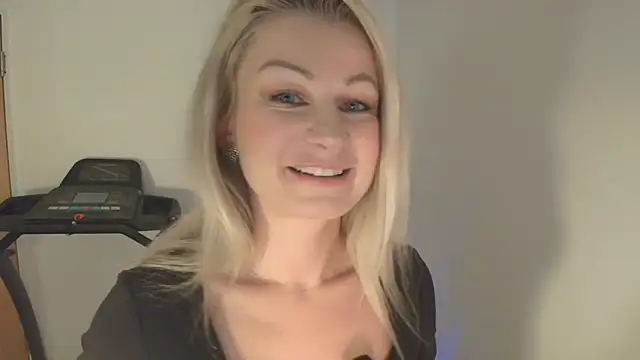 Sweet Eira online show from 01/18/26, 04:00