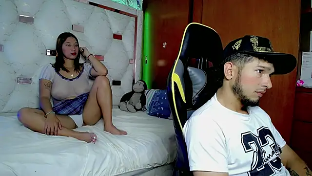 Couple wildd  online show from 12/22/25, 08:50