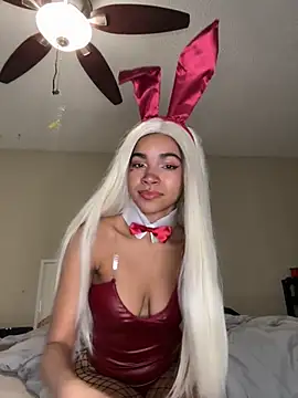 Snapshot of Kiki_hammyy chatting on 04/05/26, 09:01 Kiki hammyy online show from 04/05/26, 09:01