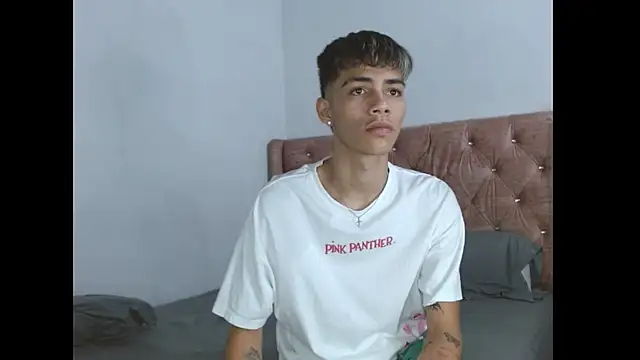 Snapshot of ALEXX_BOOY chatting on 11/24/25, 05:29 ALEXX BOOY online show from 11/24/25, 05:29