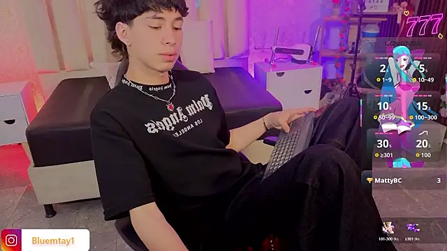 kaelwolf tay online show from 03/21/26, 07:39