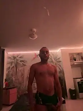 Snapshot of klkmam chatting on 12/18/25, 07:09 klkmam online show from 12/18/25, 07:09