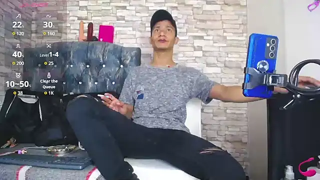 Snapshot of stefanodj chatting on 12/02/25, 04:29 stefanodj online show from 12/02/25, 04:29