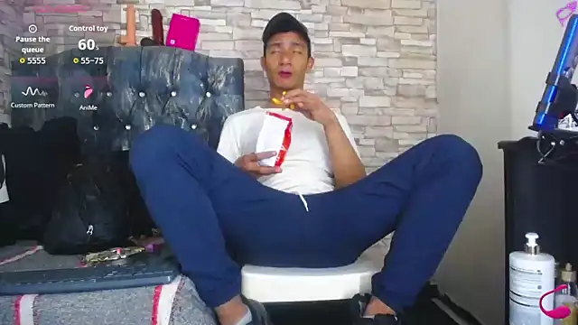 Snapshot of stefanodj chatting on 12/03/25, 05:04 stefanodj online show from 12/03/25, 05:04