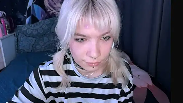 LolaDollyMur online show from 12/14/25, 07:51