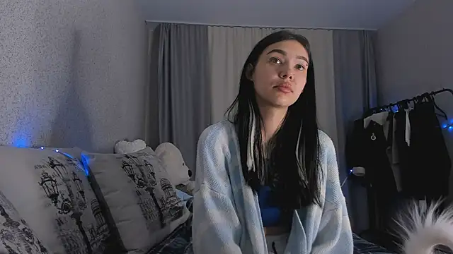 SakuraVibe online show from 12/02/25, 01:44