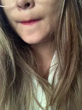 hotladki5 online show from 12/18/25, 09:59