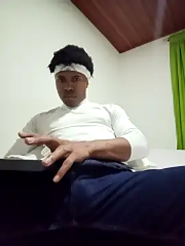 man black hot24 online show from 12/18/25, 11:00