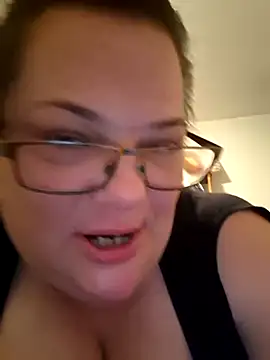 Tasmine online show from 11/24/25, 01:33