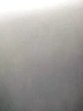 Snapshot of Koma001 chatting on 11/27/25, 07:54 Koma001 online show from 11/27/25, 07:54