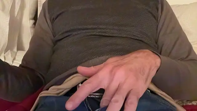 Snapshot of SimonZydar chatting on 11/30/25, 09:41 SimonZydar online show from 11/30/25, 09:41