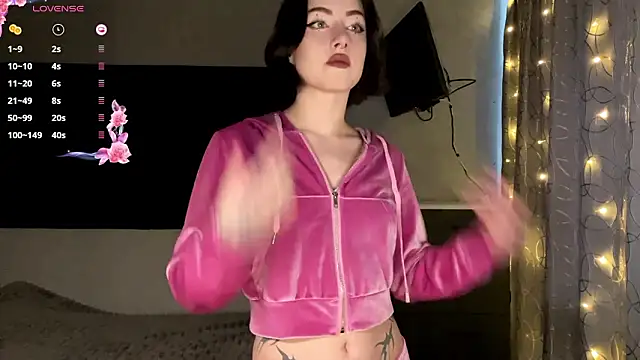 Meowluly online show from 02/09/26, 11:42