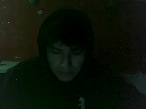 Snapshot of Dan_7579 chatting on 06/05/26, 08:09 Dan 7579 online show from 06/05/26, 08:09