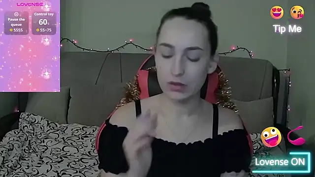 Star Kate online show from 12/17/25, 05:19