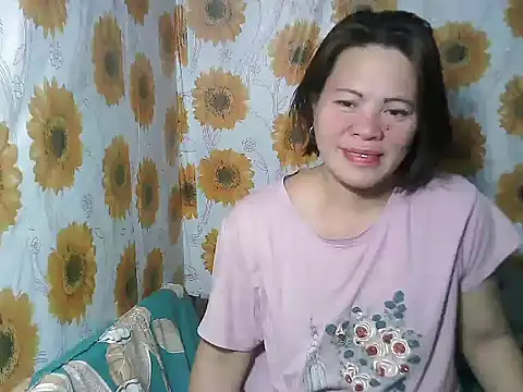 Smilinglovely online show from 02/05/26, 01:05