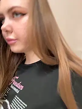 Snapshot of SinCityDoll chatting on 03/12/26, 05:13 SinCityDoll online show from 03/12/26, 05:13