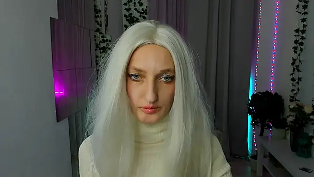 Snapshot of ViktoriaClark chatting on 12/13/25, 07:53 ViktoriaClark online show from 12/13/25, 07:53