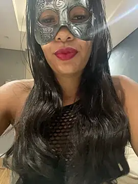 Snapshot of LunnaMaska chatting on 01/10/26, 01:40 LunnaMaska online show from 01/10/26, 01:40