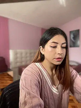 MaddieHunter online show from 12/18/25, 01:17