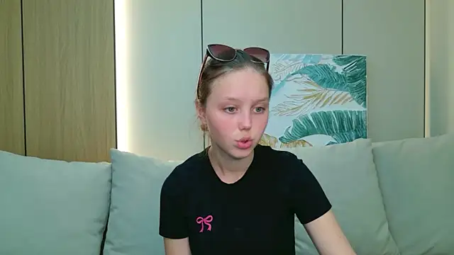 Samantha Martines online show from 02/14/26, 04:15