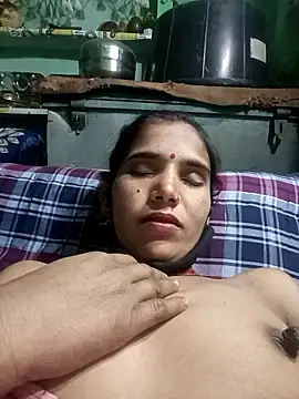 Snapshot of Uma_sain chatting on 02/06/26, 03:59 Uma sain online show from 02/06/26, 03:59