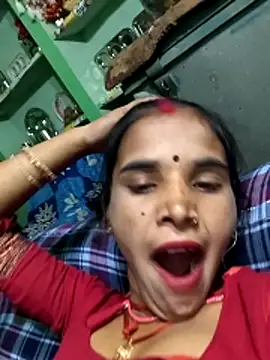 Snapshot of Uma_sain chatting on 02/10/26, 02:43 Uma sain online show from 02/10/26, 02:43