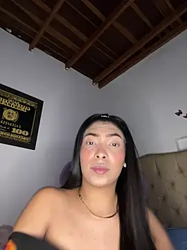 KarolRojas 22 online show from 01/14/26, 12:16