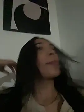 KarolRojas 22 online show from 06/05/26, 07:36