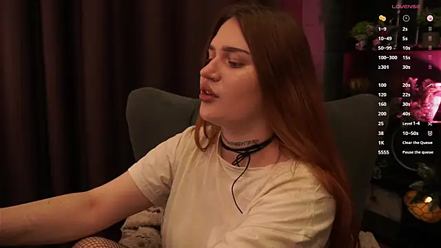 Snapshot of LucyLuice chatting on 12/02/25, 05:13 LucyLuice online show from 12/02/25, 05:13