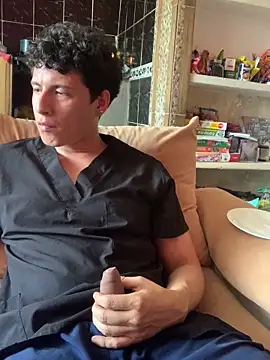 Snapshot of angelxxx95 chatting on 04/01/26, 06:05 angelxxx95 online show from 04/01/26, 06:05