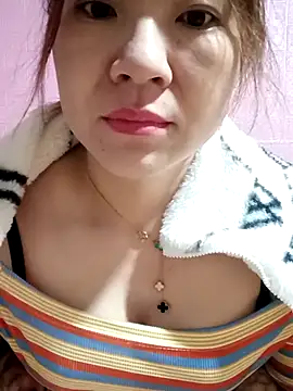 Lily-ross22 online show from 11/28/25, 11:51