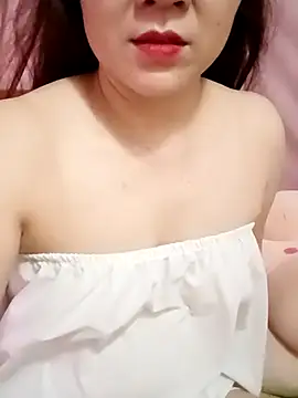 Lily-ross22 online show from 06/28/26, 04:13