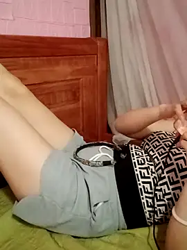 Lily-ross22 online show from 07/05/26, 05:47