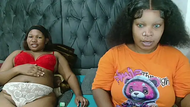 Snapshot of Ciara-Mia chatting on 03/22/26, 10:18 Ciara-Mia online show from 03/22/26, 10:18