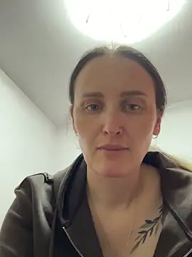 TomilaSi online show from 12/13/25, 08:25