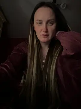 TomilaSi online show from 03/18/26, 08:01