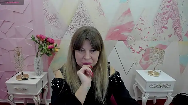 Snapshot of Fergy_night1 chatting on 11/25/25, 12:49 Fergy night1 online show from 11/25/25, 12:49