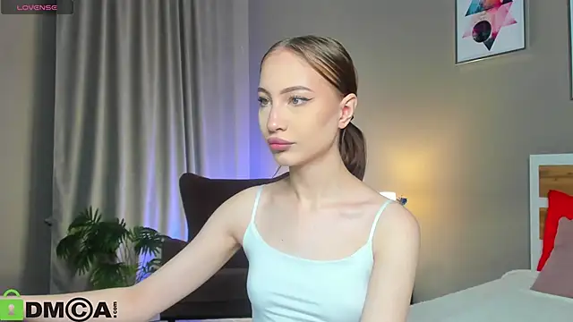 Snapshot of lally_cute chatting on 12/05/25, 11:19 lally cute online show from 12/05/25, 11:19