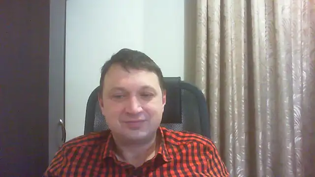 Storm Velvet online show from 12/04/25, 12:14